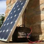 Cuánto tiempo se tarda en cargar una batería con una placa solar