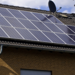 Cuántos paneles solares se necesitan para una nevera